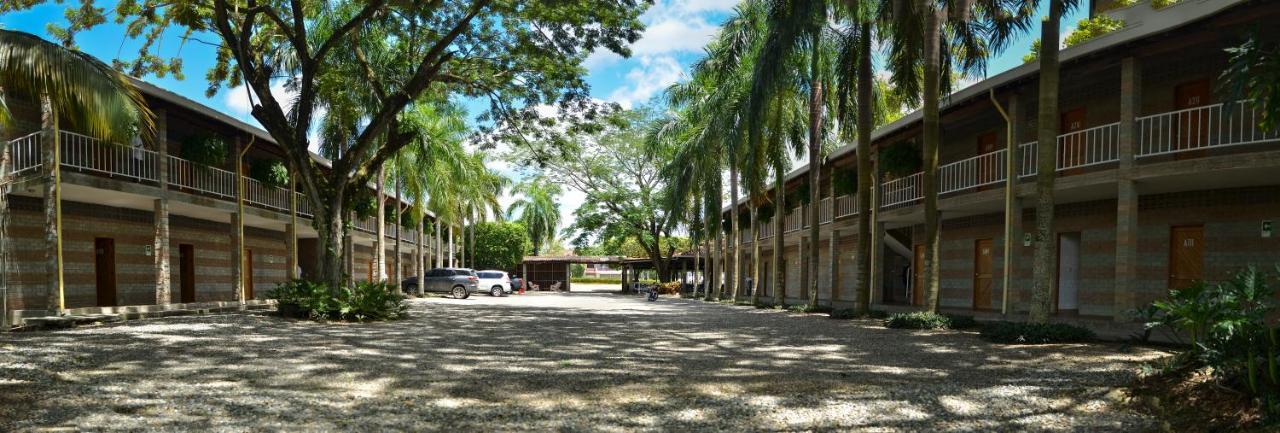 Hosteria Horizontes Caucasia المظهر الخارجي الصورة